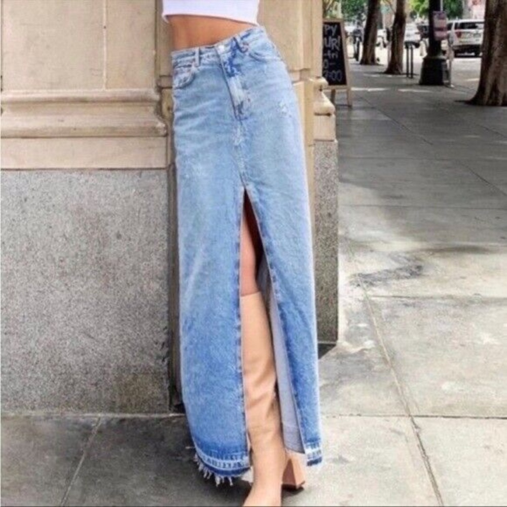 Light Wash Distressed Long Skirt